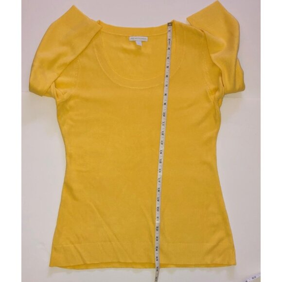 NEW YORK & CO.- WOMENS 3/4 SLEEVE CREW NECK YELLOW SWEATER SIZE MEDIUM - Picture 4 of 6